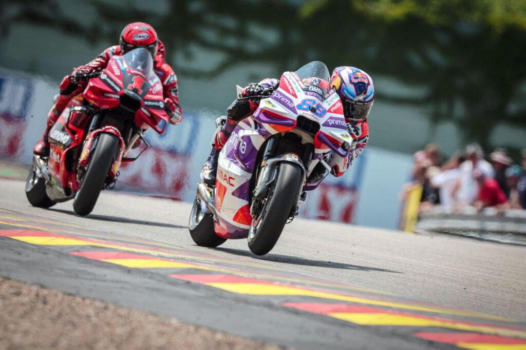 En el GP de Alemania se produjeron los únicos adelantamientos de este año por el liderato durante las diez últimas vueltas de un GP, con Jorge Martín superando al campeón Bagnaia.